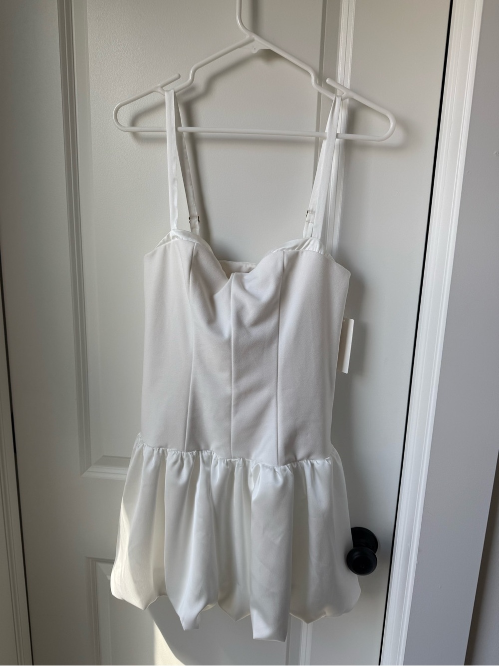 Forever 21 Ivory Sweetheart Mini Dress